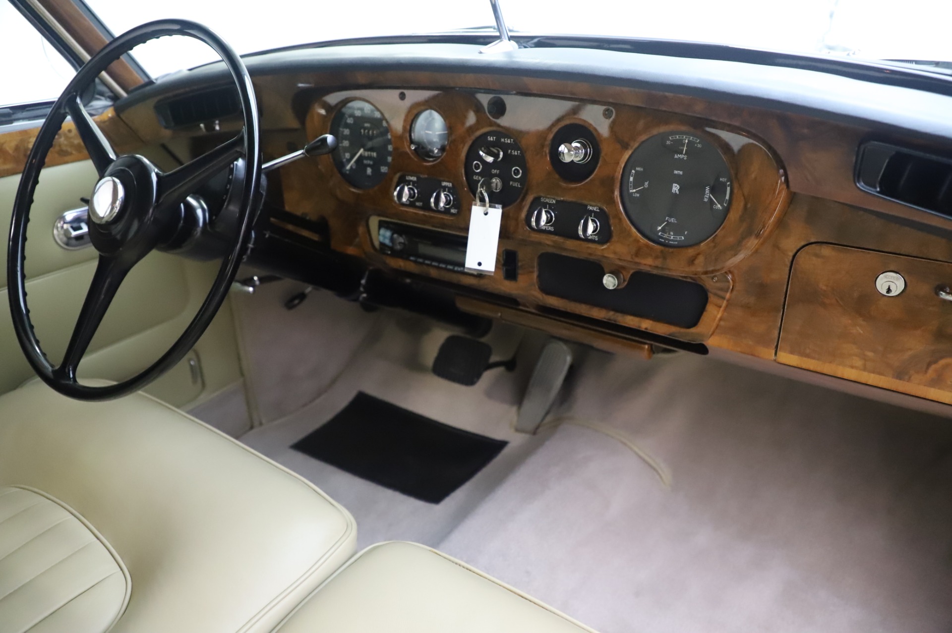 1965 Rolls Royce Silver Cloud III *Sold £18,000* - Evoke Classic Cars