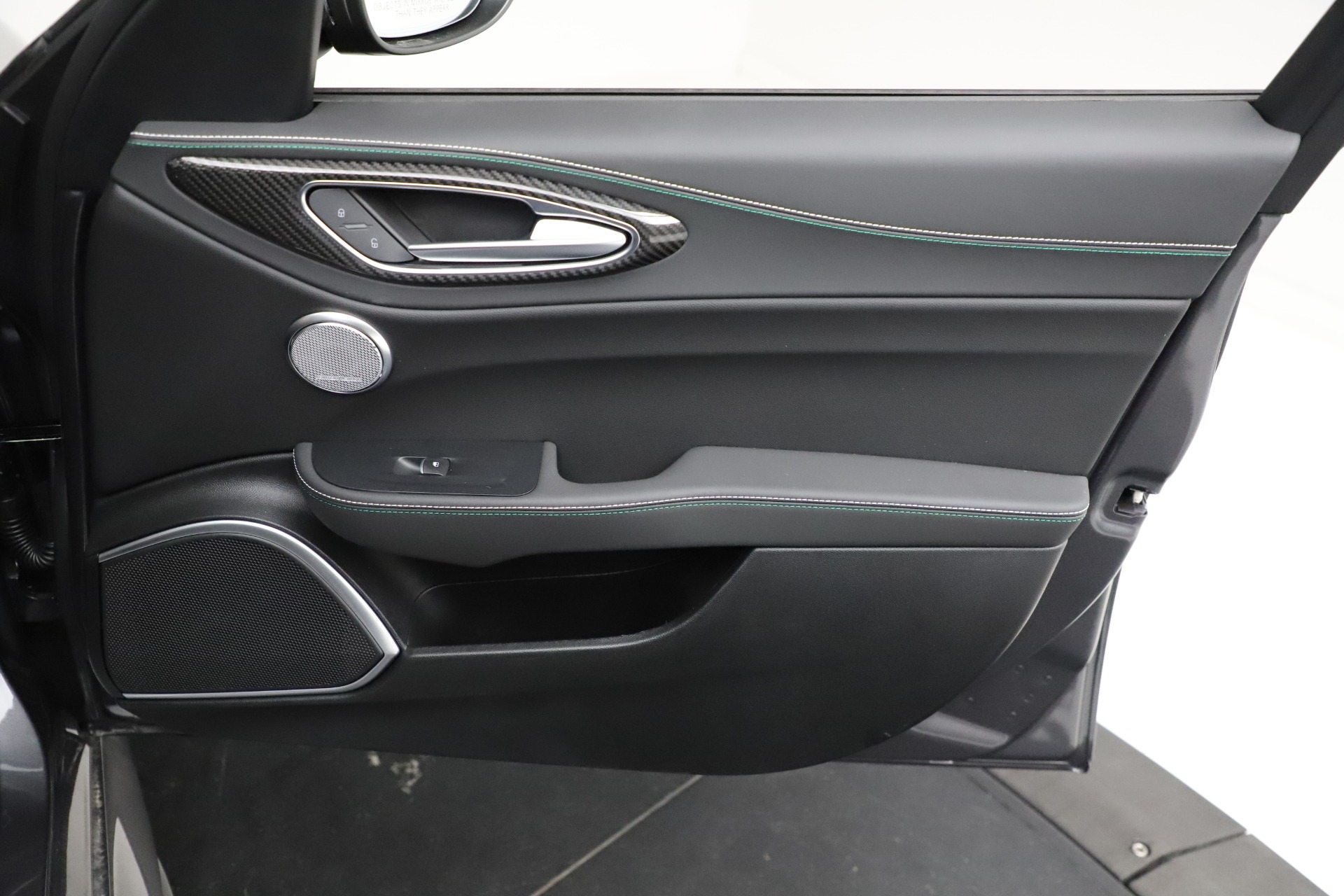 Alcantara Dashboard / Door panel cover for Alfa Romeo Giulia