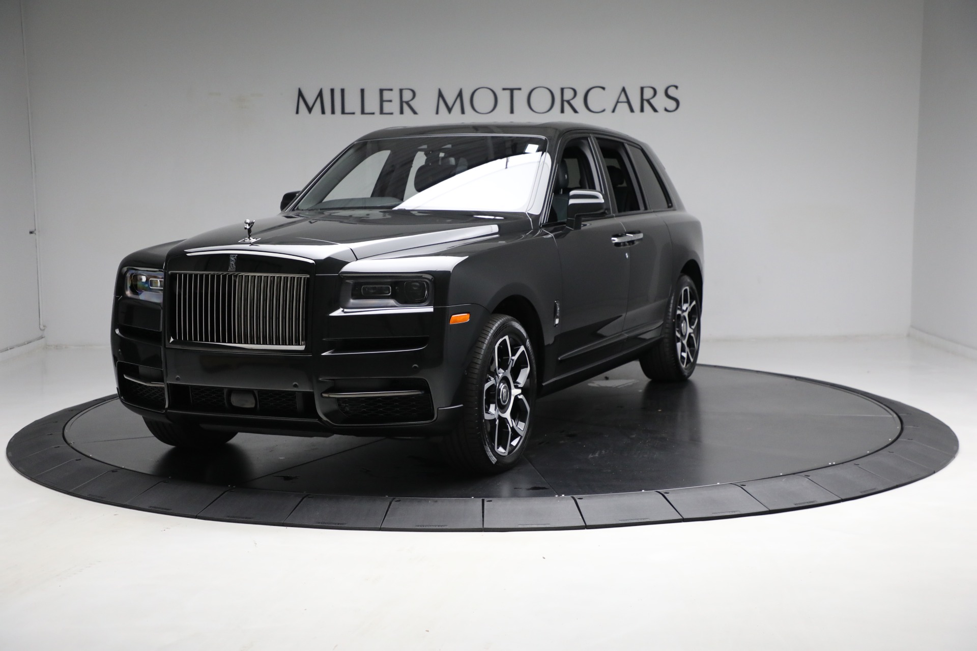    New 2024 Rolls Royce Black Badge Cullinan 